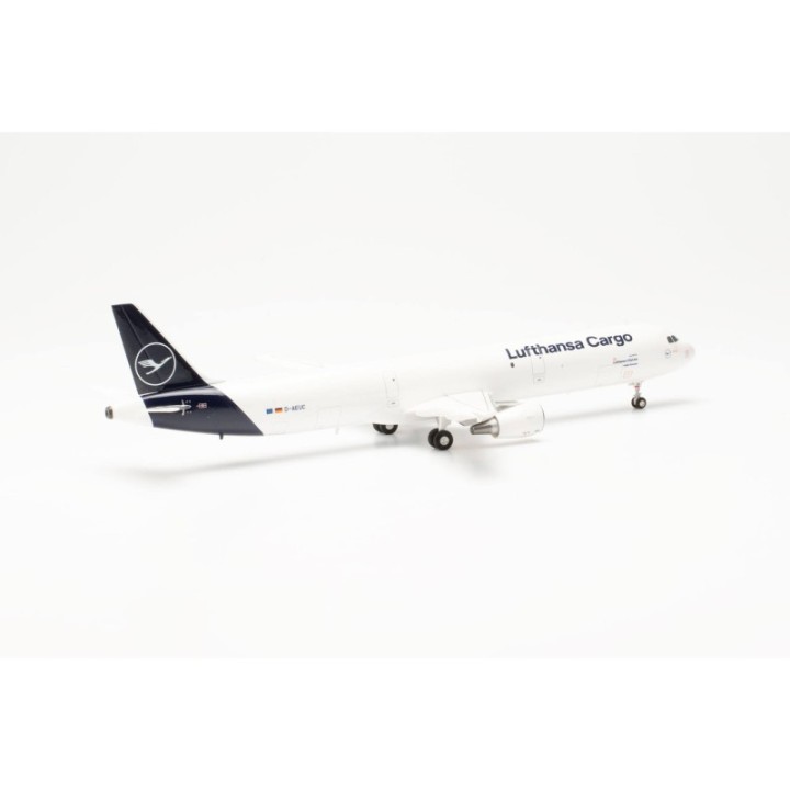 Herpa Lufthansa Cargo Airbus A321P2F - D-AEUC Hello Europe – produktbillede 3