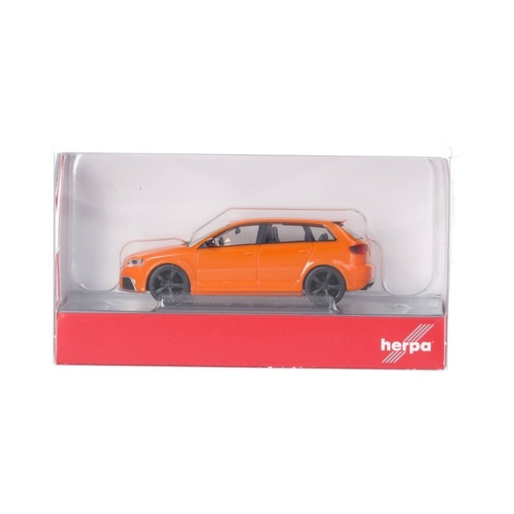 Herpa Audi RS3 Sportback glutorange mit sorten fælge – produktbillede 5
