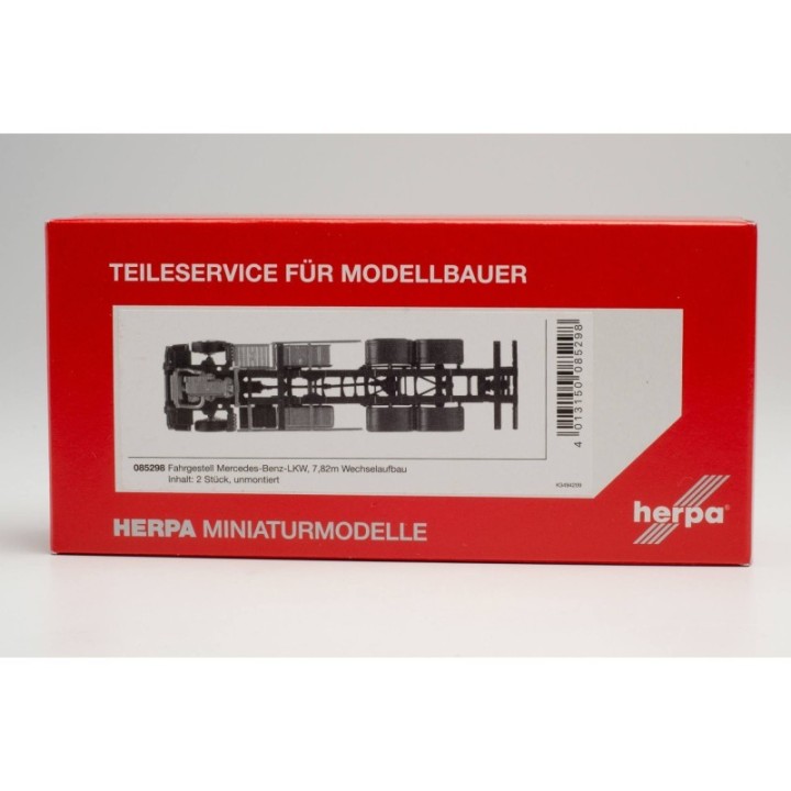 Herpa FG Mercedes-Benz LKW für 7 82m Wechselaufbauten – produktbillede 4