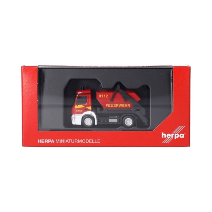 Herpa Mercedes-Benz Actros S containerbil AK12 Feuerwehr – produktbillede 5
