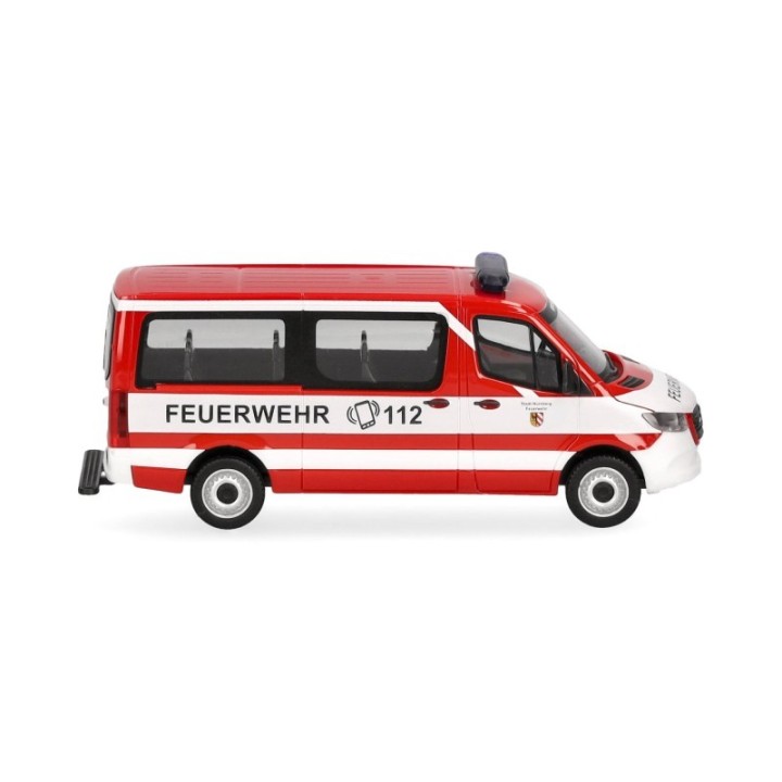Herpa Mercedes-Benz Sprinter 2018 Flachdach Bus Feuerwehr Nürnberg – produktbillede 3
