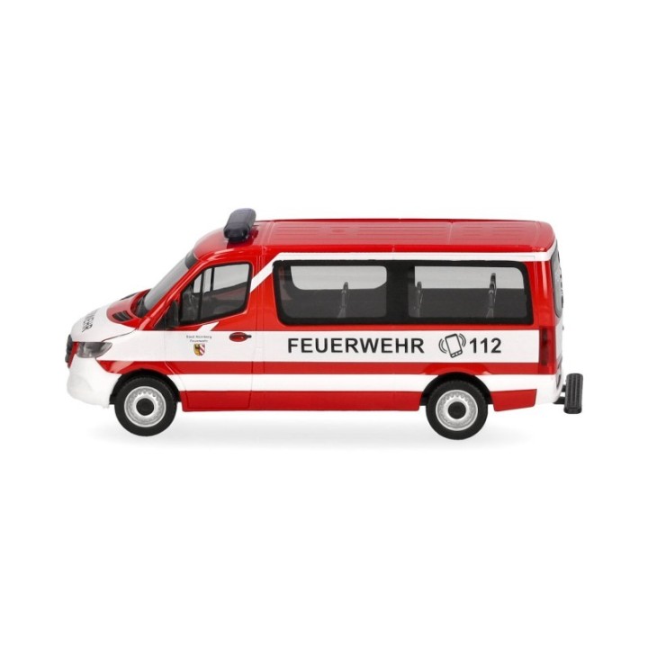 Herpa Mercedes-Benz Sprinter 2018 Flachdach Bus Feuerwehr Nürnberg – produktbillede 4