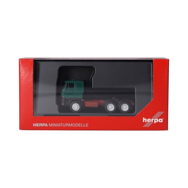 Herpa RABA trækker 3-akslet (6x4) moosgrøn – produktbillede 5