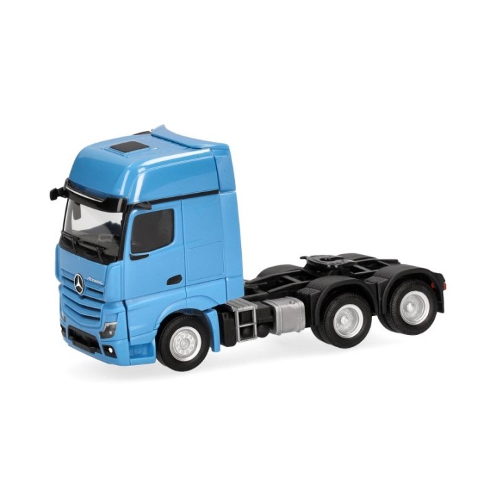 Herpa Mercedes-Benz Actros L Gigasapce trækker 3-akslet (6x4) lichtblå