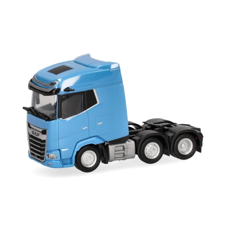 Herpa DAF XG trækker 3-akslet (6x2) lichtblå