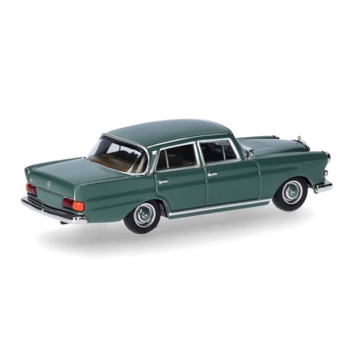 Herpa Mercedes-Benz 200 Heckflosse moosgrøn – produktbillede 2