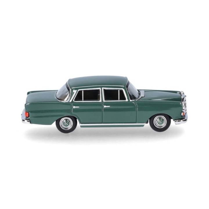 Herpa Mercedes-Benz 200 Heckflosse moosgrøn – produktbillede 3