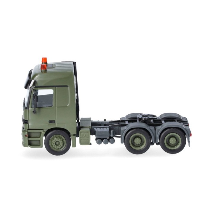 Herpa Mercedes-Benz Actros L (96) MP1 trækker 3-akslet (6x4) olivgrøn (Belgien) – produktbillede 4