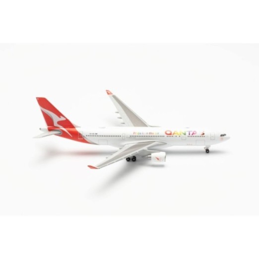 Herpa Qantas Airbus A330-200 Pride is in the Air - VH-EBL Whitsundays