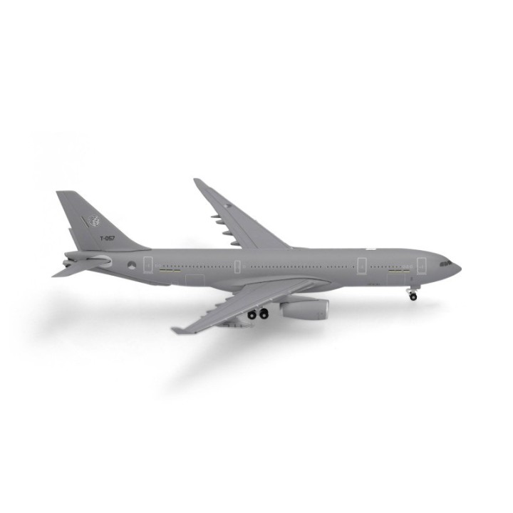 Herpa NATO Multinational Multirole Tanker Unit (MMU) Airbus A330 MRTT Eindhoven Air Base
