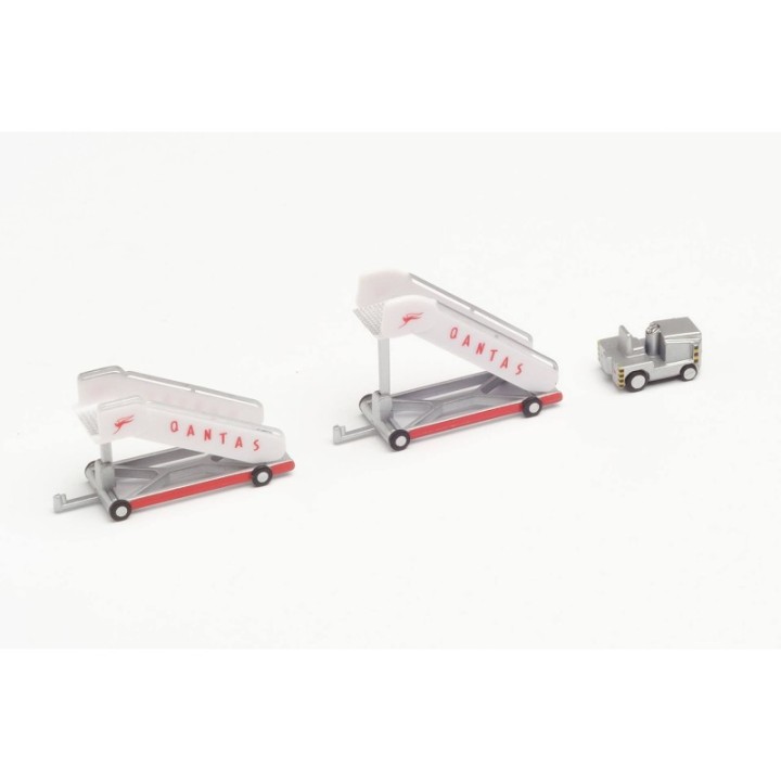 Herpa Qantas historic passenger stairs (2) with tractor (1) – produktbillede 4