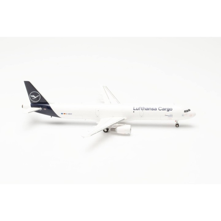Herpa Lufthansa Cargo Airbus A321P2F - D-AEUC Hello Europe